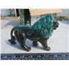 Image 3 : vintage Blue Mountain Pottery lion figure - no marking, foot has been repaired