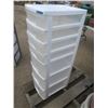 Image 2 : 7 drawer Gracious living plastic storage bin