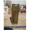 Image 1 : 76mm brass military casing