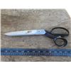 Image 1 : large vintage pair of upholstery shears