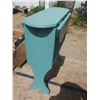 Image 4 : small drop leaf green side table - 22"Lx9"Wx24"H (21"W with leafs)