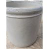 Image 4 : 1 gallon unmarked crock - cracked