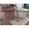 Image 3 : 2x 17" plastic plant pots and 18" plastic earthenware pot