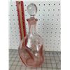 Image 2 : ANTIQUE PINK DEPRESSION GLASS DECANTER