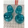 Image 2 : LOT OF TWO VINTAGE 2 PIECE HEMINGRAY INSULATORS