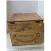 Image 1 : Wooden Saskatchewan The Dairy Pool Butter Box