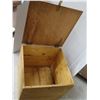 Image 2 : Wooden Saskatchewan The Dairy Pool Butter Box