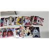 Image 4 : Box of Assorted hockey cards - 100+ cards