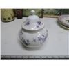 Image 7 : Lot of Kitchen Decorations