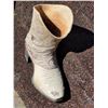 Image 2 : X- large Cowboy boot outdoor planter. 15 X 15