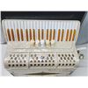 Image 3 : Vintage "Titano" cream accordion, plays beautifully - c/w carrying case