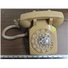 Image 1 : 1970's rotary telephone
