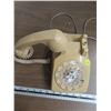 Image 2 : 1970's rotary telephone