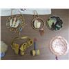 Image 3 : Lot of wall hanging décor pieces