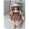 Image 2 : Beautiful doll on swing