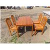 Image 1 : table and chair set . Great condition 47x29"