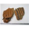 Image 2 : 2 baseball gloves