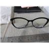 Image 3 : a new pair of glasses