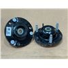 Image 2 : Pallet full of Ford front top mounts
