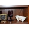 Image 2 : BOBBY MCGEE'S CERAMIC BATHTUBS, TIKI MUG & VINTAGE "PANEL GRAPE" AMETHYST GOBLETS (6 PCS)