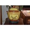 Image 2 : CHINESE COVERED JAR W/STAND