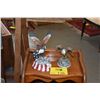 Image 1 : PORCELAIN EAGLE STATUARY (2 PCS)