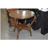 Image 2 : 30" WOOD PARLOR TABLE