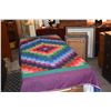 Image 3 : AMISH QUILT (86" X 79")