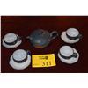 Image 1 : CHINESE TEAPOT W/CUPS & SAUCERS (8 PCS)