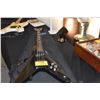Image 1 : DEAN 4 STRING BASS GUITAR W/SOFT CASE
