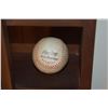 Image 2 : BASEBALLS W/DISPLAY CASE (8 PCS)
