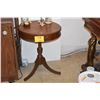 Image 1 : CIRCULAR OCCASIONAL TABLE W/1 DRAWER