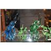 Image 2 : GLASS ELEPHANTS (8 PCS)