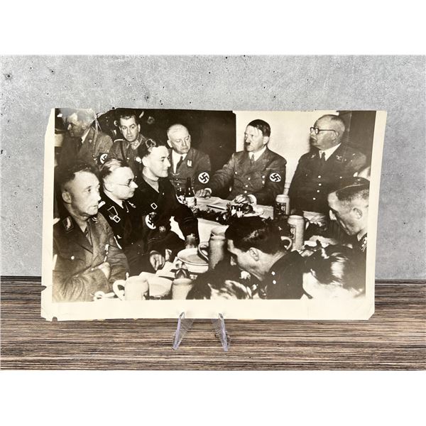 Hitler Celebrates Christmas With Comrades Photo