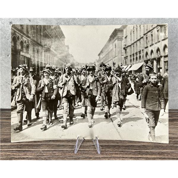 1919 Freicorps Members Marching In Munich