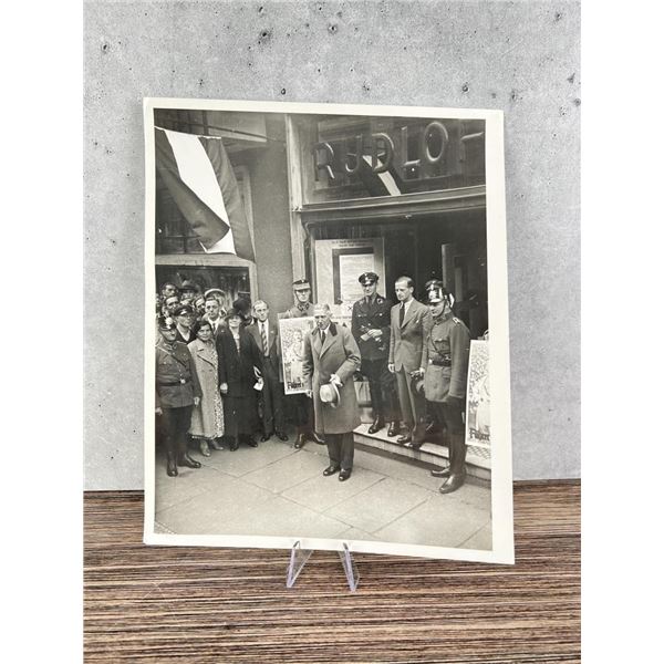 1934 Franz von Pappen Leaves Voting Booth Photo
