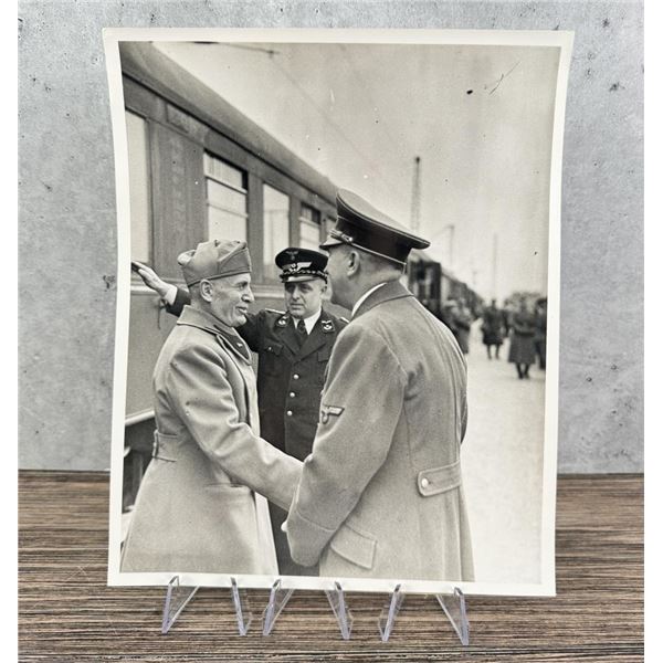 Adolf Hitler Greets Mussolini Photo