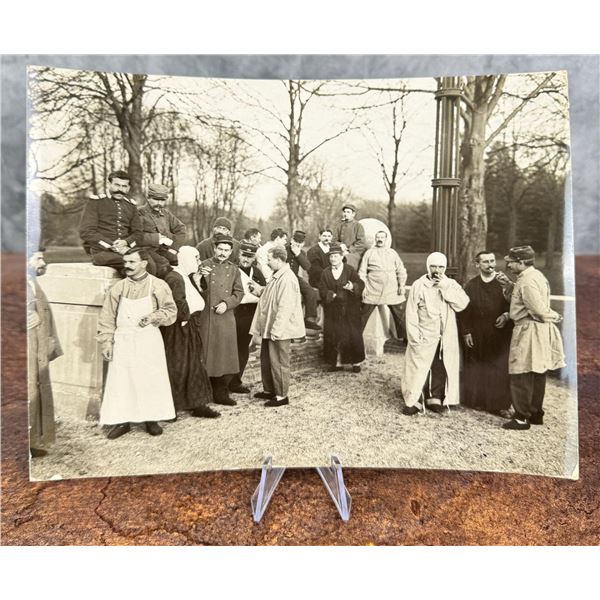 WWI WW1 French Hospital Distributing Cigarettes