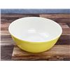Image 1 : Pyrex 404 Basic Color Yellow Mixing Bowl