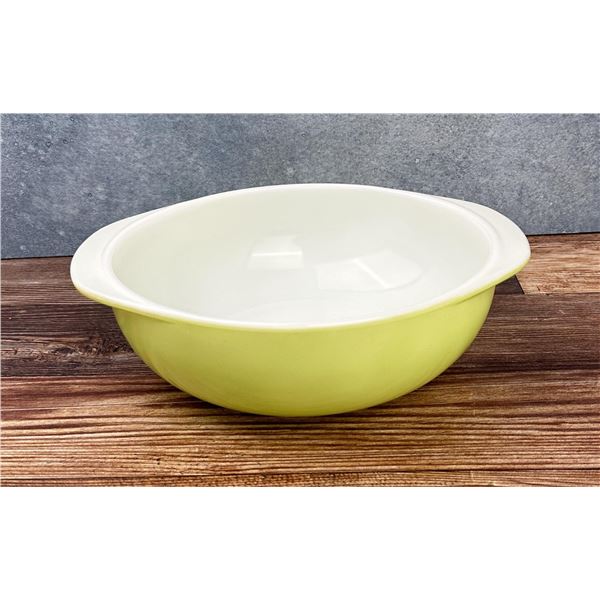 Pyrex 024 Yellow Casserole Bowl