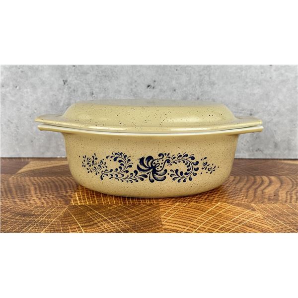 Pyrex Blue Homestead Casserole 043