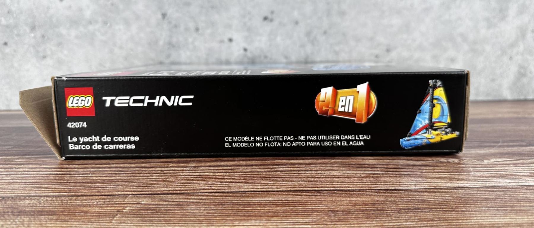 Lego Technic 42074 Racing Yacht