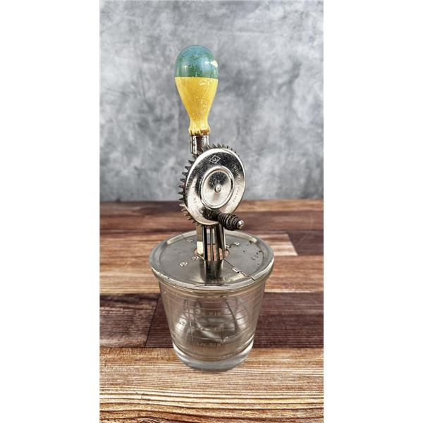 Wood Handled Kitchen Beater Jar