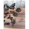 Image 4 : Cast Iron Oil Lamp Wall Brackets