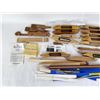 Image 6 : Large Collection of Loom Pieces Shuttles
