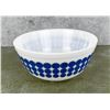 Image 1 : Pyrex Blue Dot Mixing Bowl
