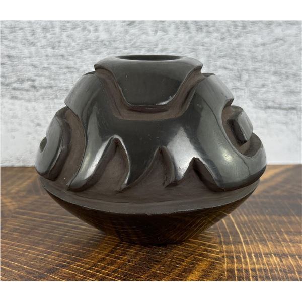 Adriana Naranjo Santa Clara Pueblo Indian Pot