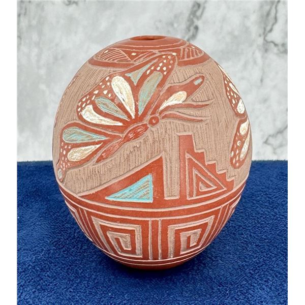 Sasha Bluesky Sgraffito Navajo Indian Seed Pot