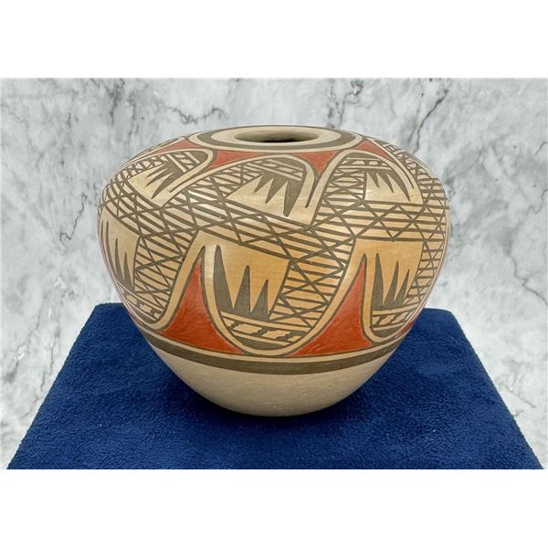Melda Nampeyo Hopi Indian Pot