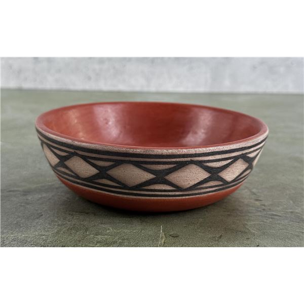 Paulita Pacheco Santo Domingo Indian Pot
